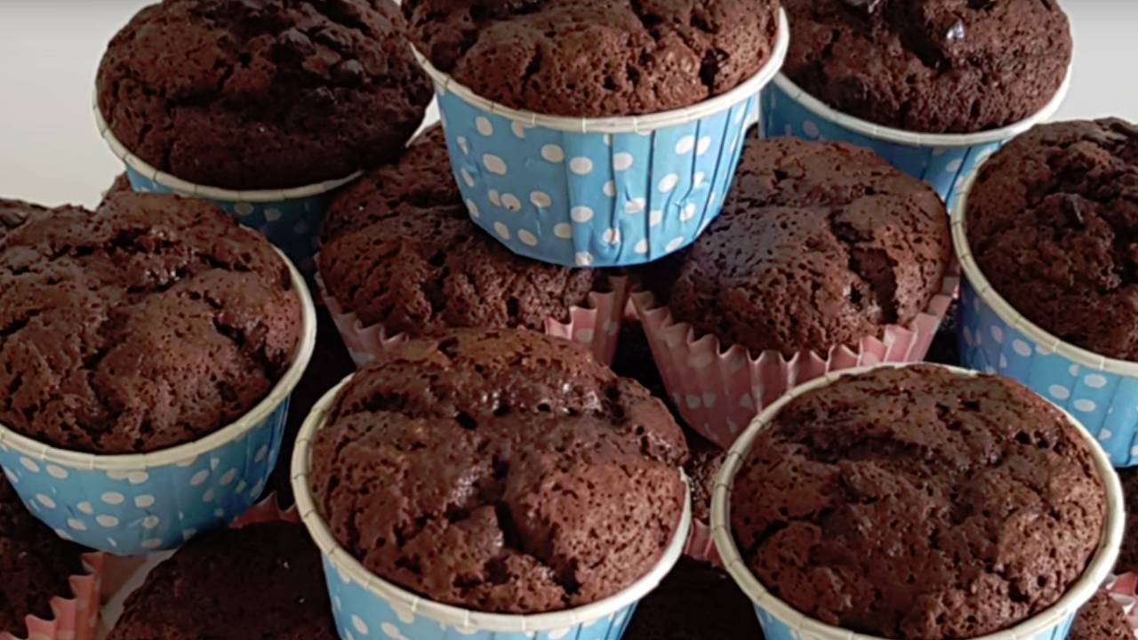 Tıpkı hazır gibi oluyor! En lezzetli kakaolu cevizli cupcake nasıl yapılır, tarifi nasıldır?