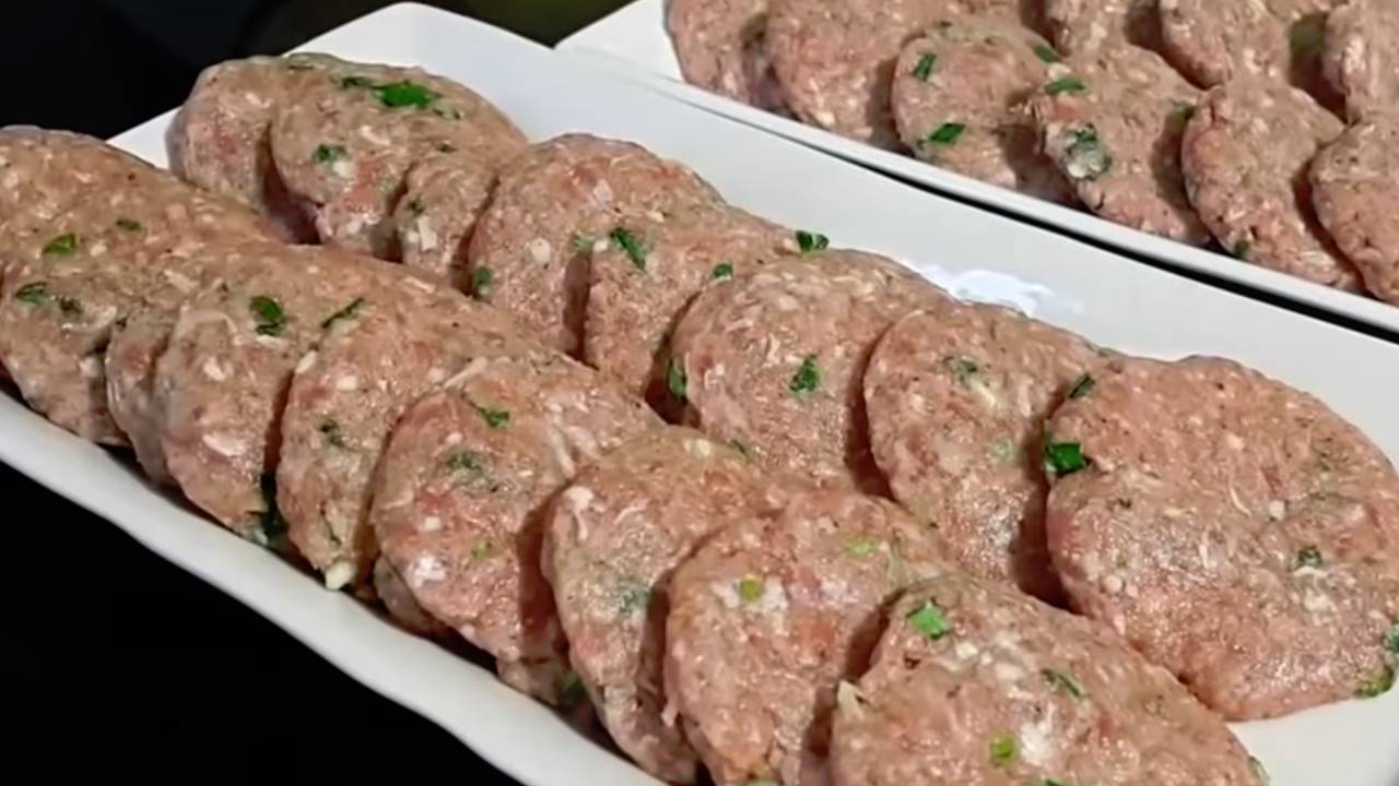 Anne köftesinin püf noktaları nelerdir? Klasik anne köftesi nasıl yapılır?