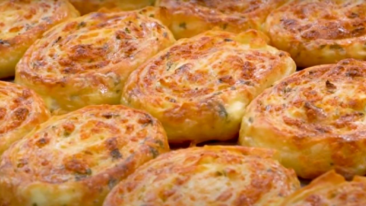 Sadece 3 yufkadan patatesli rulo börek nasıl yapılır?