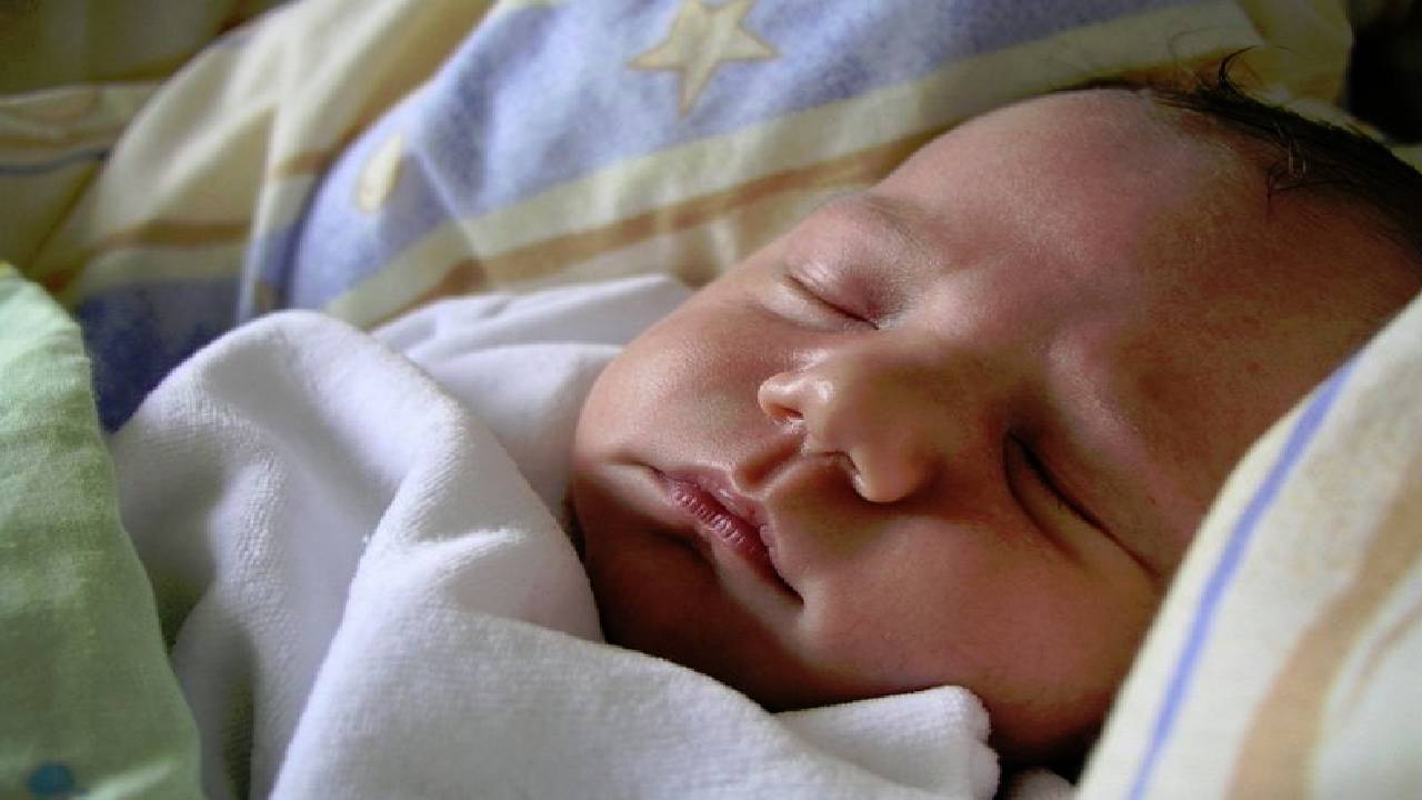 Yenidoğan sarılığı ile ilgili en merak edilenleri işin uzmanı anlatıyor