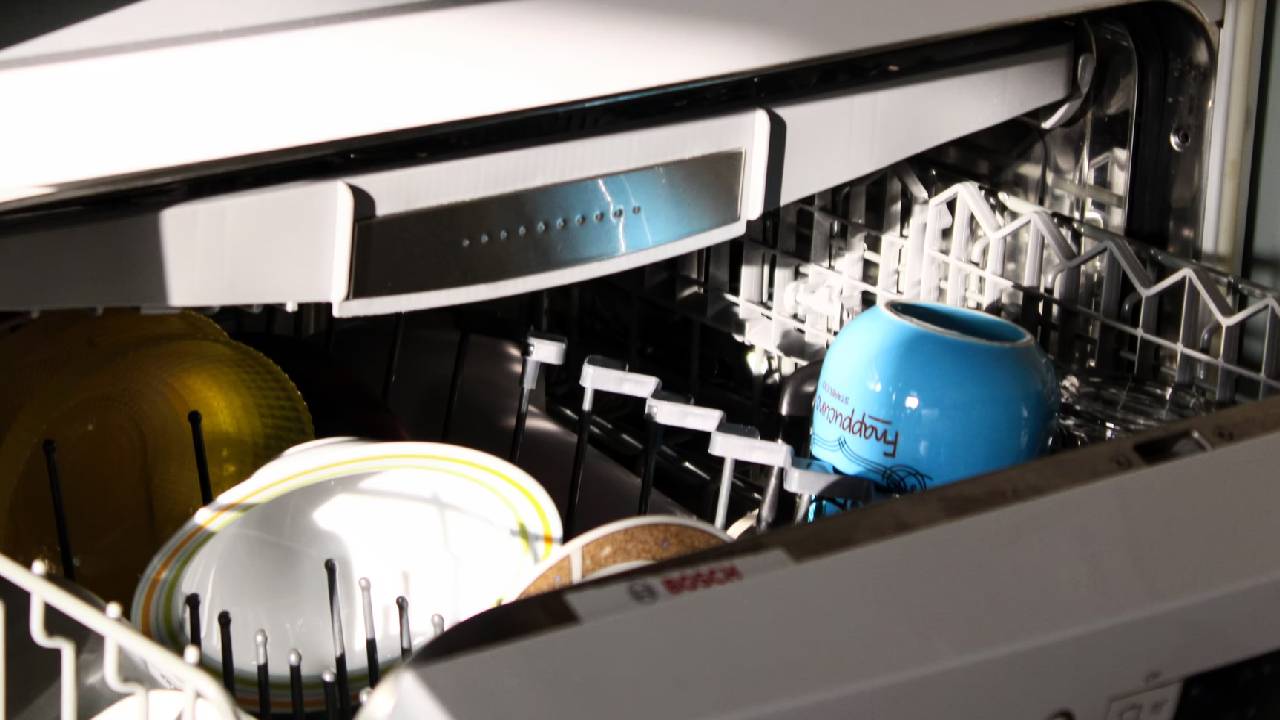 Bu eşyaları bulaşık makinesine koymak sağlığınızı tehdit ediyor!