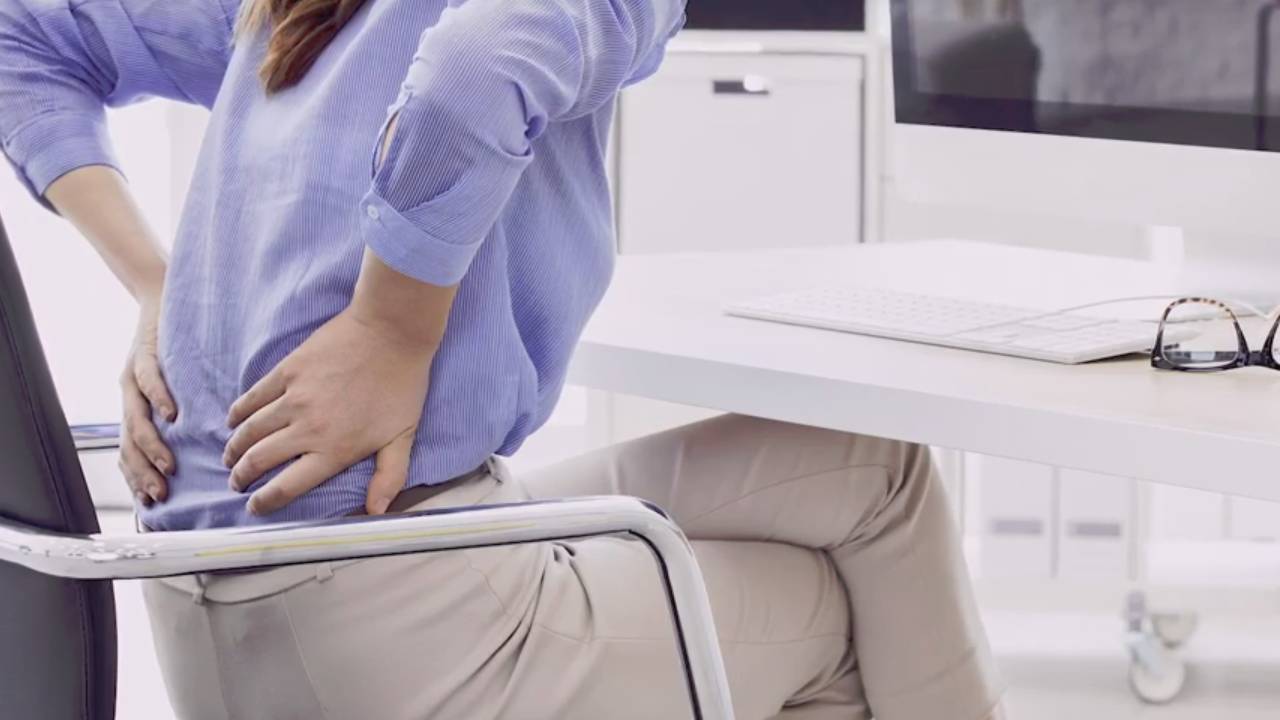 Bel ağrısı neden olur? Hangi hastalıkların habercisidir?