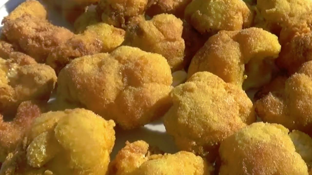 Yağ çekmeyen karnabahar kızartması nasıl yapılır? Karnabahar kızartması sosu nasıl hazırlanır?