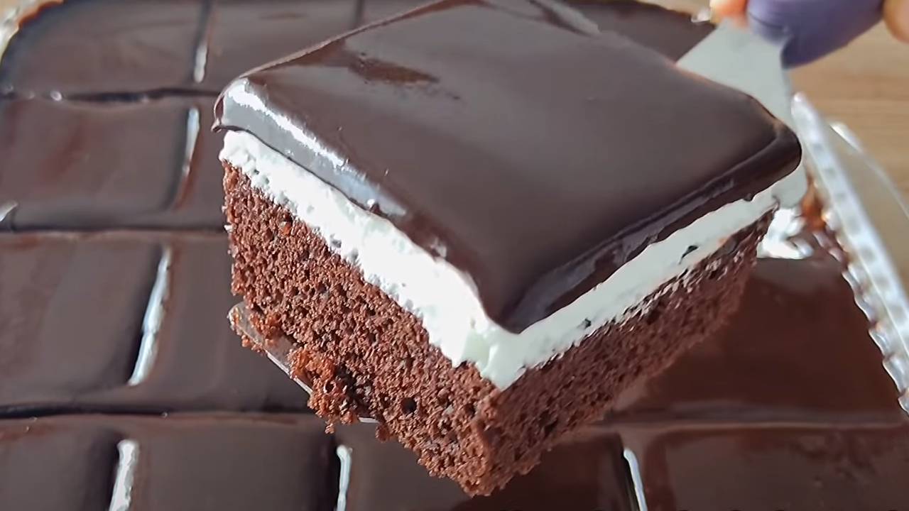 Az yumurtalı ağlayan pasta nasıl yapılır? İşte en kolay ağlayan pasta tarifi