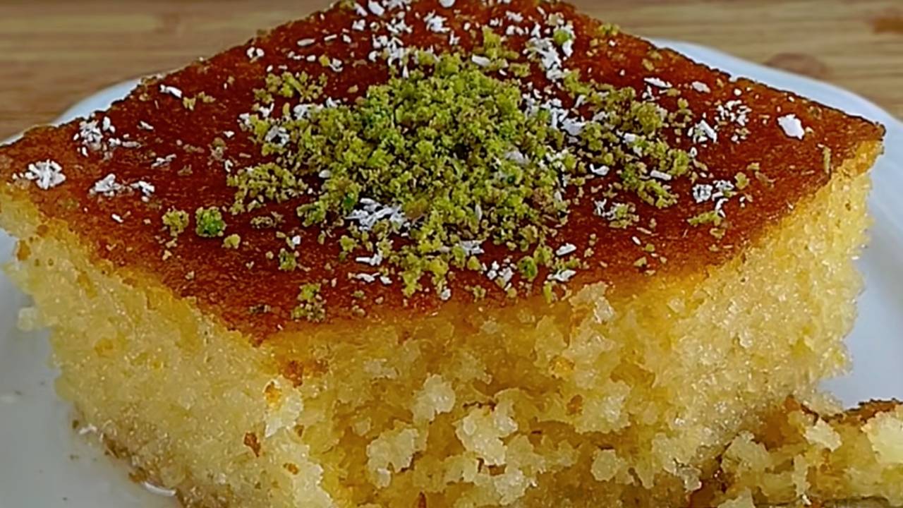 Şerbetli tatlı severlerin bir numaralı tercihi! İşte 2 yumurtalı revani tarifi