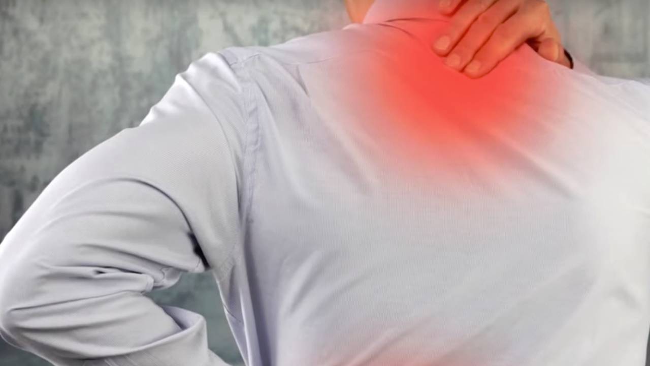 Boyun düzleşmesi nedir? Boyun düzleşmesi neden olur? Nasıl tanı konulur?