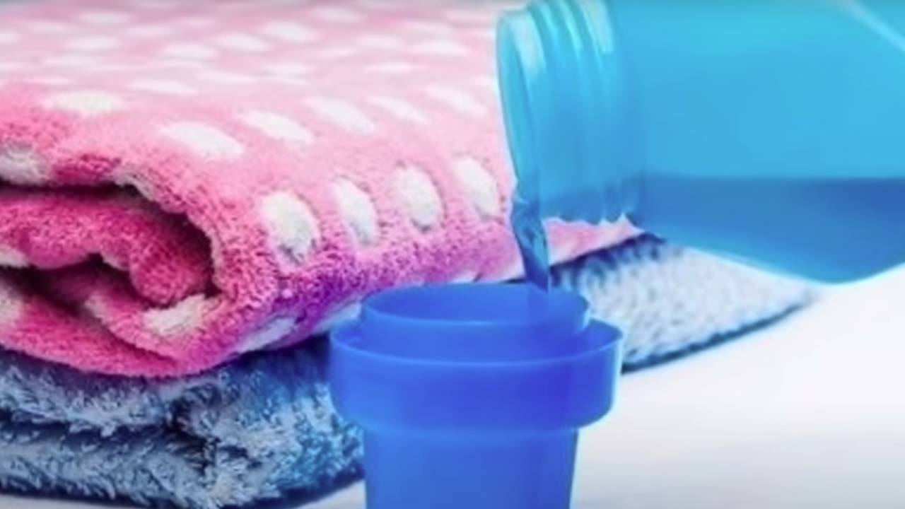 Evde 4 malzeme ile kolayca yapabileceğiniz yumuşatıcı tarifi