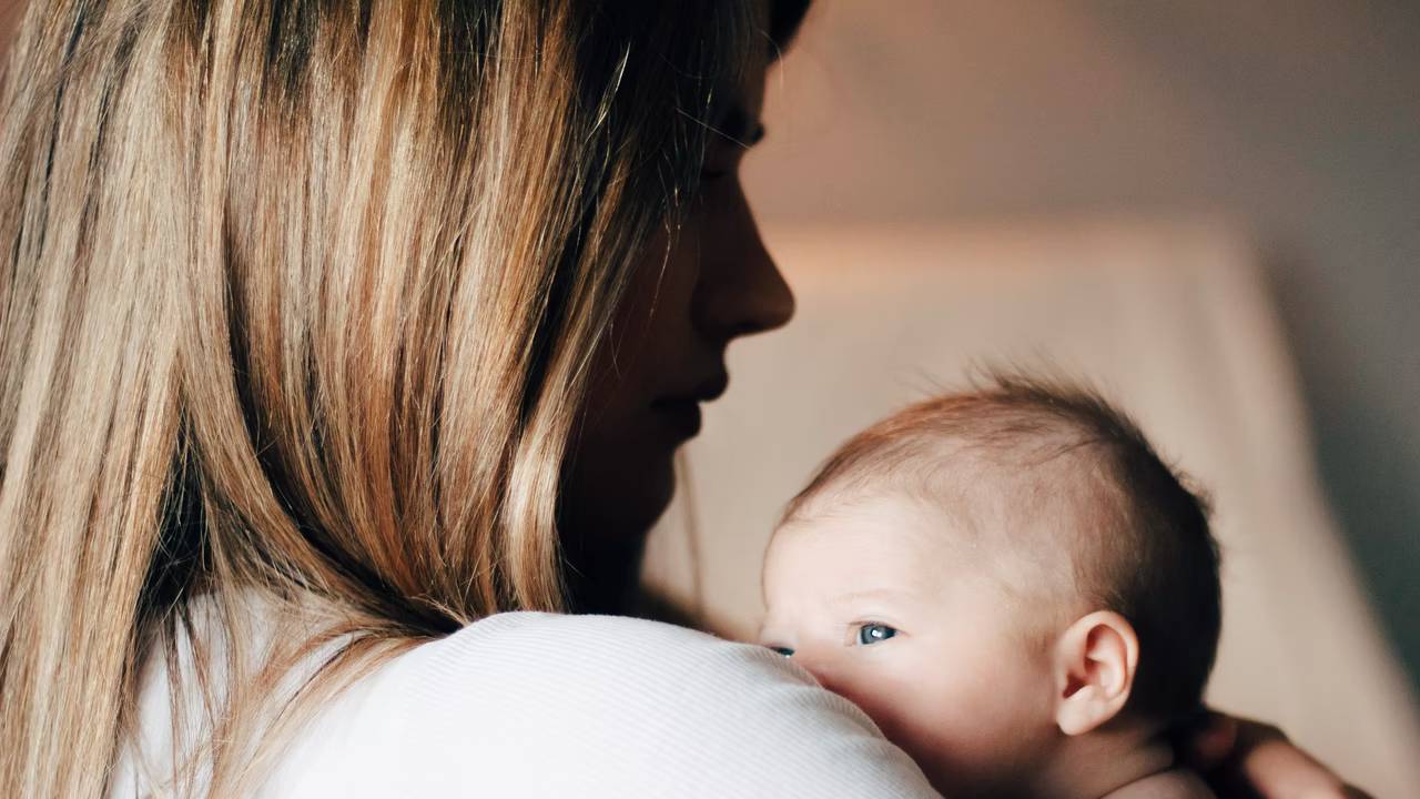 Kolik bebekler için bitkisel çözüm nedir? İşte bebeklerde bitkisel gaz giderici çay tarifleri
