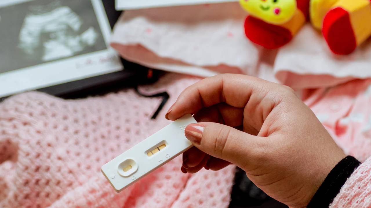 Hamile olduğumu nasıl anlarım? Hamilelik için hangi testler yapılır?