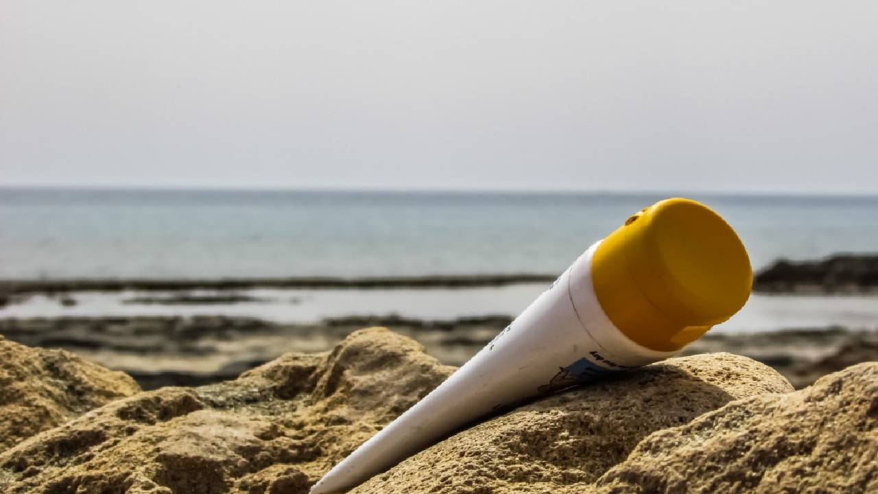 Doğru güneş kremi nasıl seçilir? Güneş kremi seçerken nelere dikkat etmek gerekir?